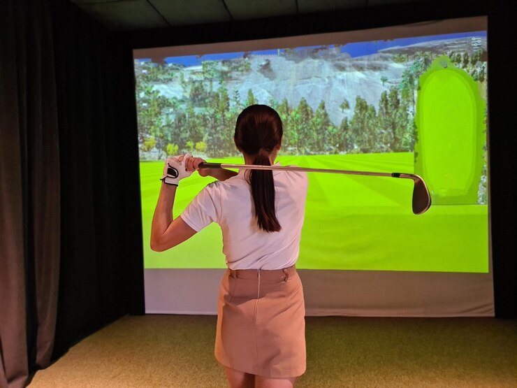 Golf Simulator: Experience The Thrill of a Golf Course At Home